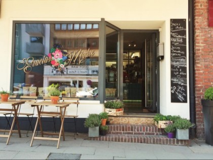 照片: Gracias Madre Raw Food